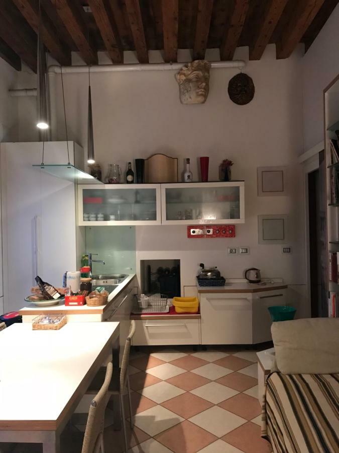 In A Lovely Garden Biennale Flat Венеция Екстериор снимка